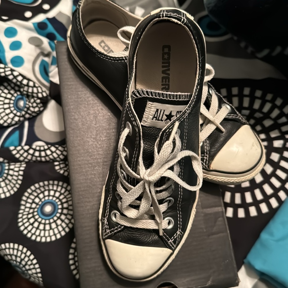 Converse black leather size 6 men’s 4